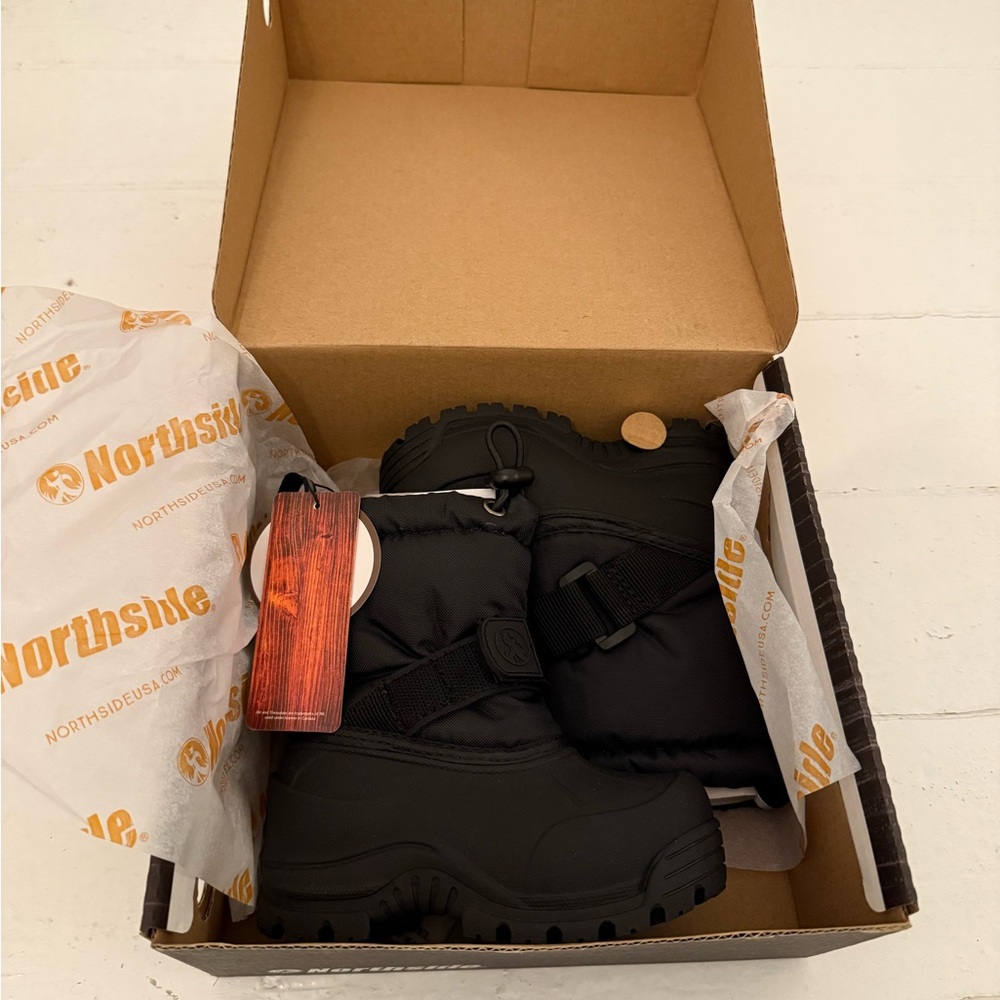 Kid’s Northside Black Winter Boots NWT